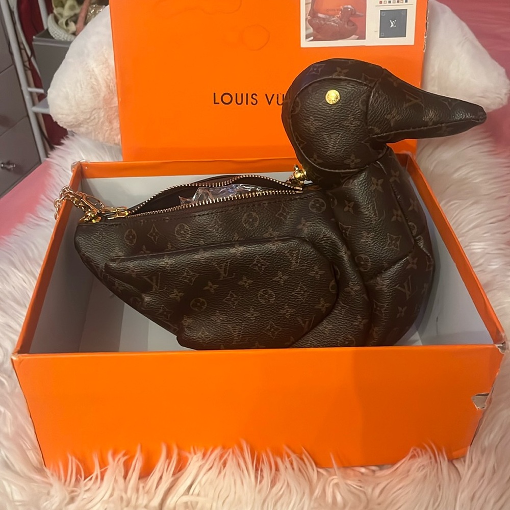 Louis Vuitton purse